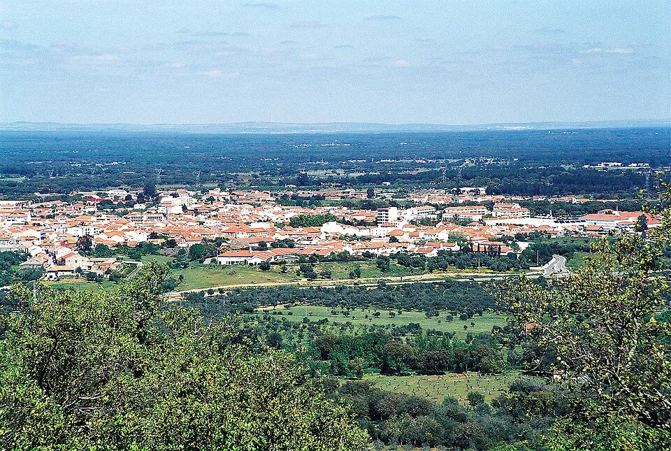 Town Outskirts & Aldeia do Futuro