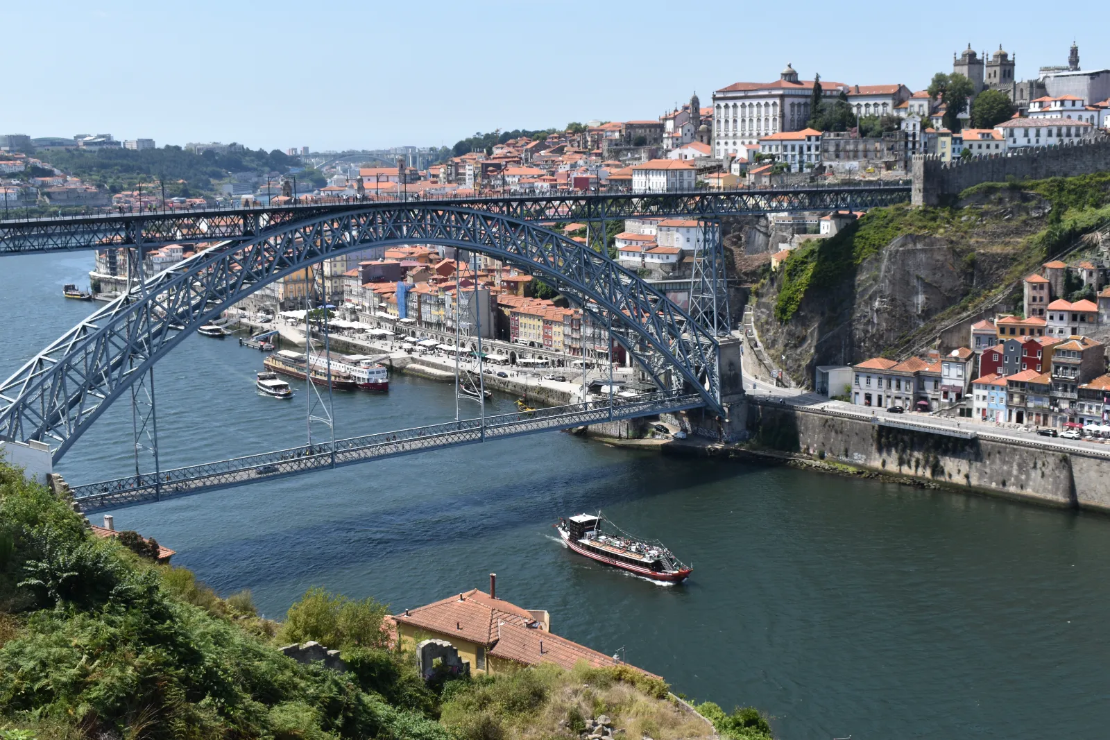 Ribeira waterfront and the Dom Luís I bridge, Porto