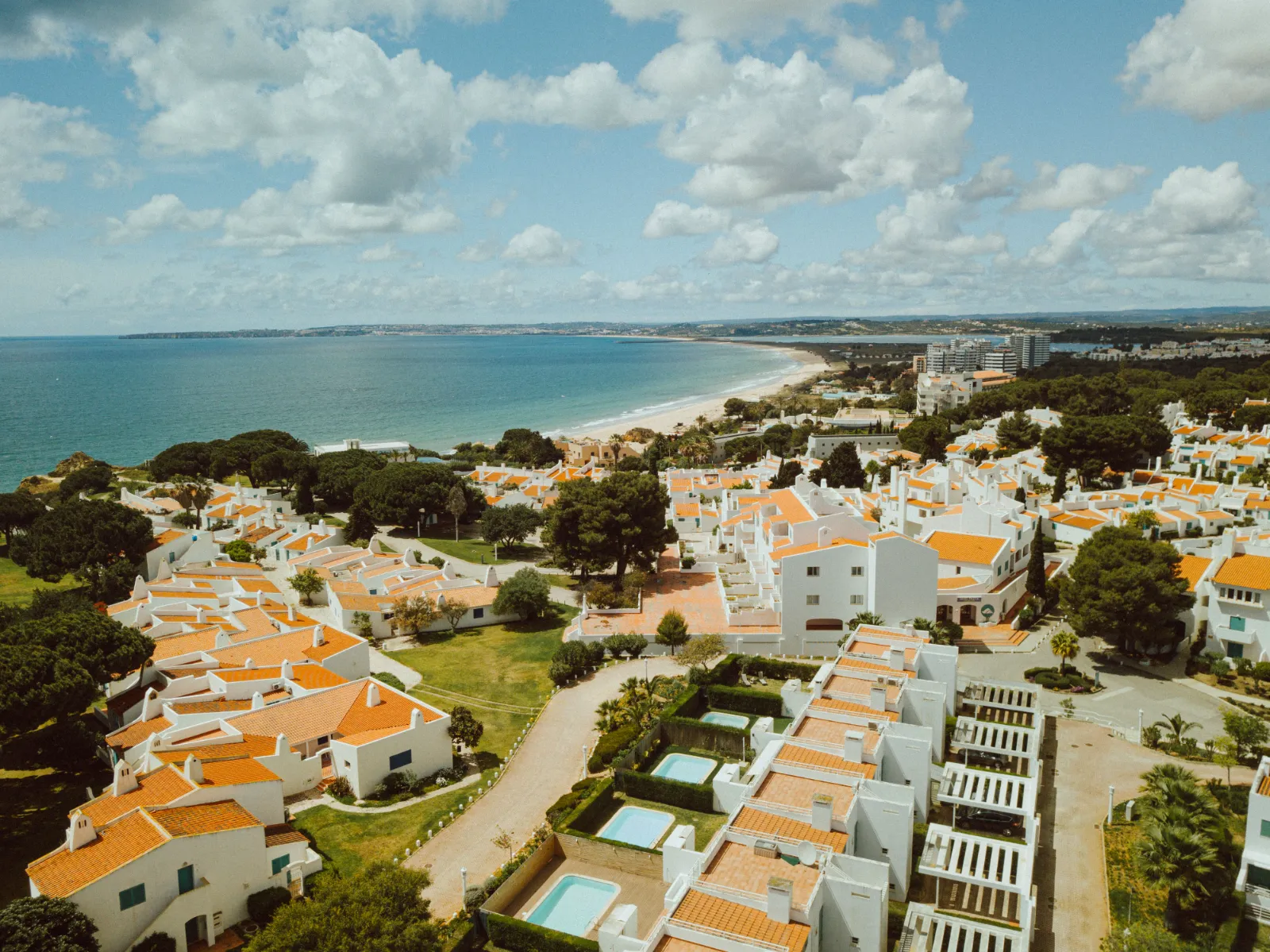 Villas overlooking the coast at Cerro de Águia, Albufeira